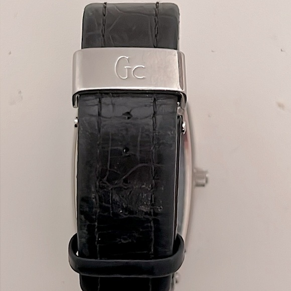 Guess Collection Watch w/Black Leather Band - Picture 7 of 11